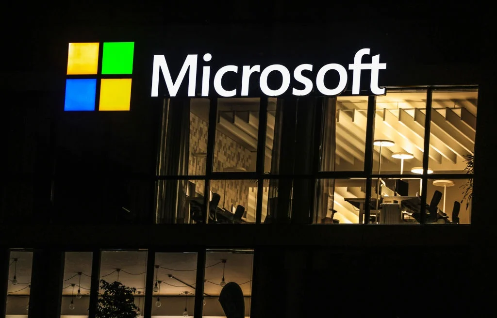 Read more about the article Microsoft plans over R5 billion AI investment in SA