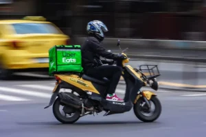 Read more about the article Uber Eats customer spends R20,000 on one order in South Africa
